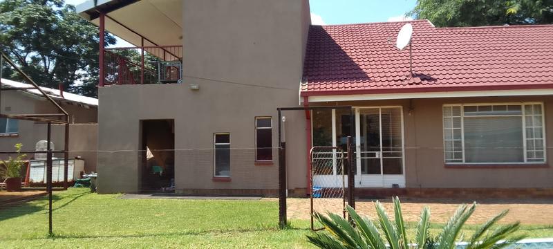 4 Bedroom Property for Sale in Roodia Free State